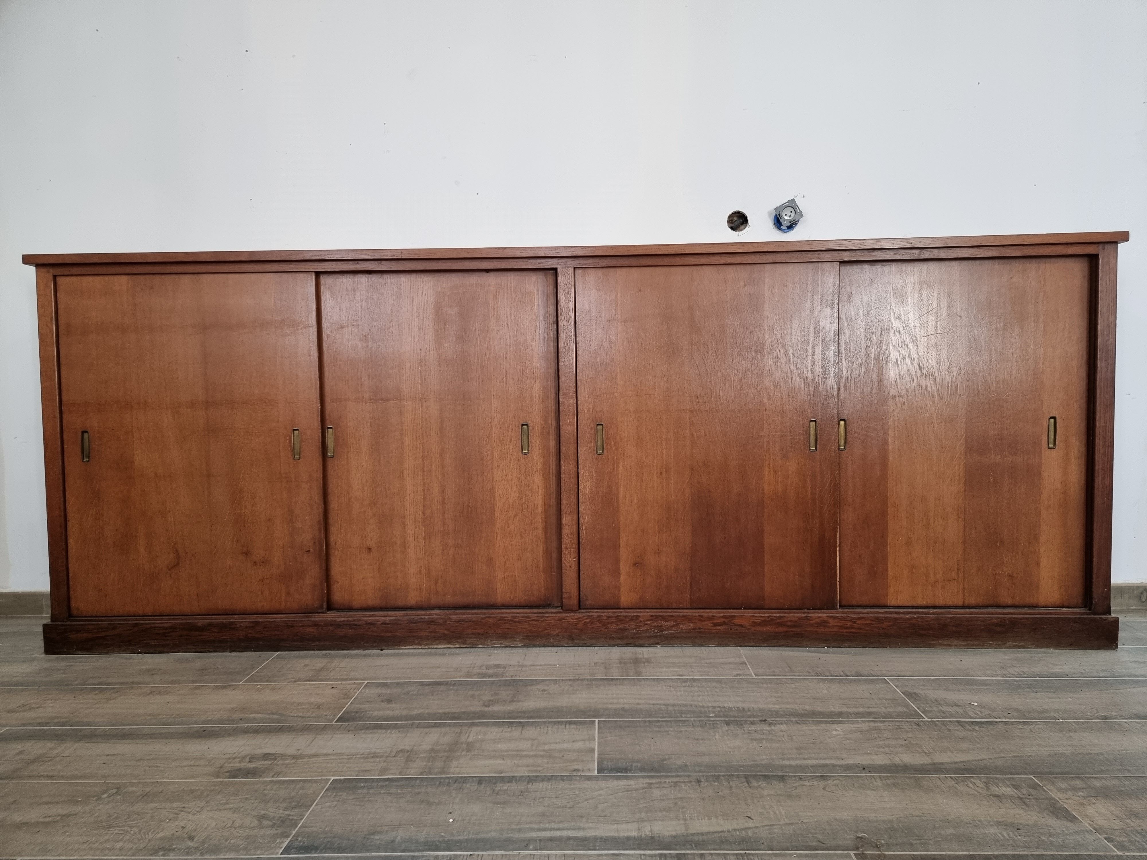 Trade furniture