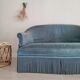 Banquette crapaud en velours bleu ras