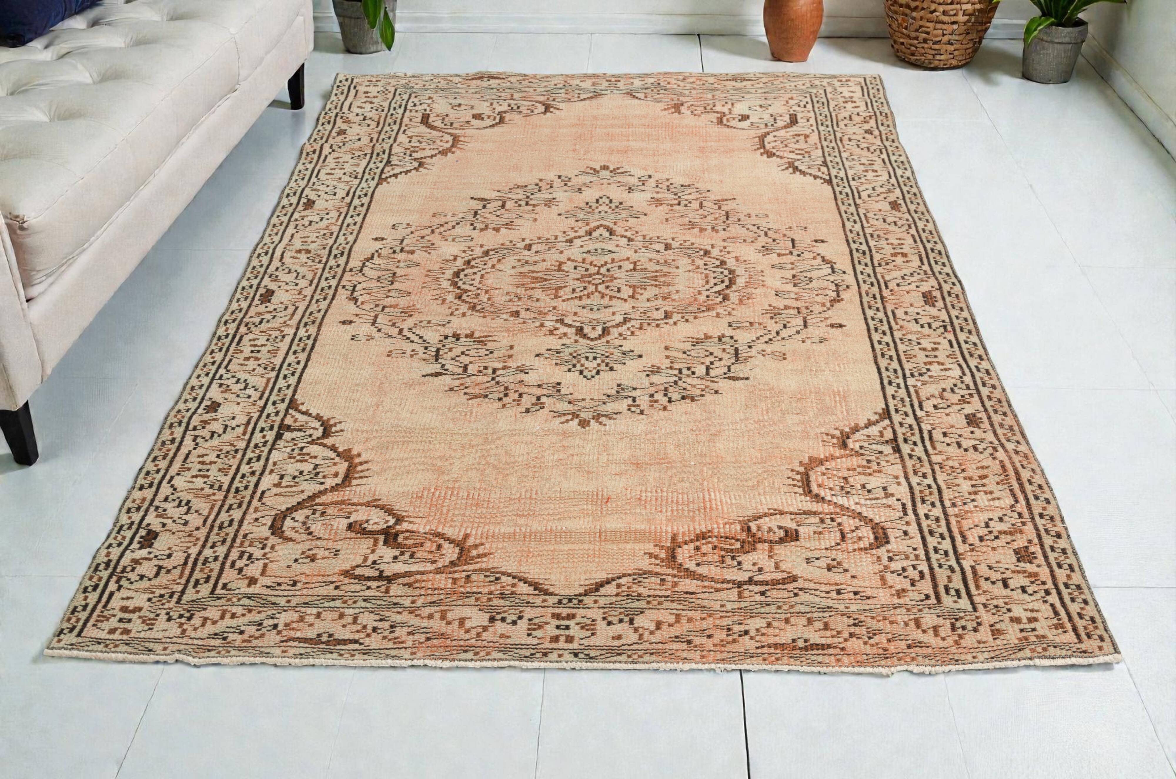 Anatolian Handkbotted Wool Carpet-1779