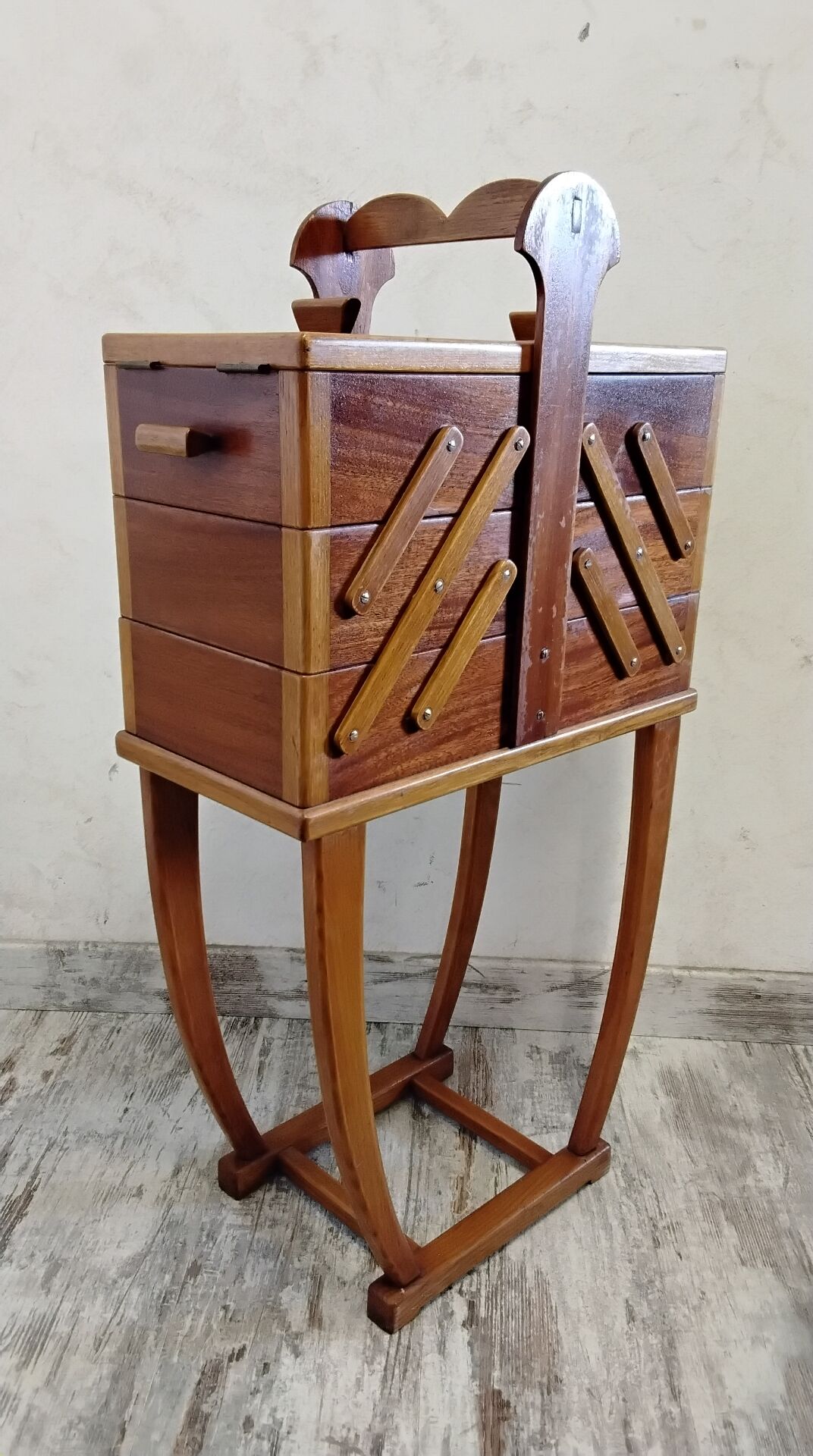 Art Deco Worker