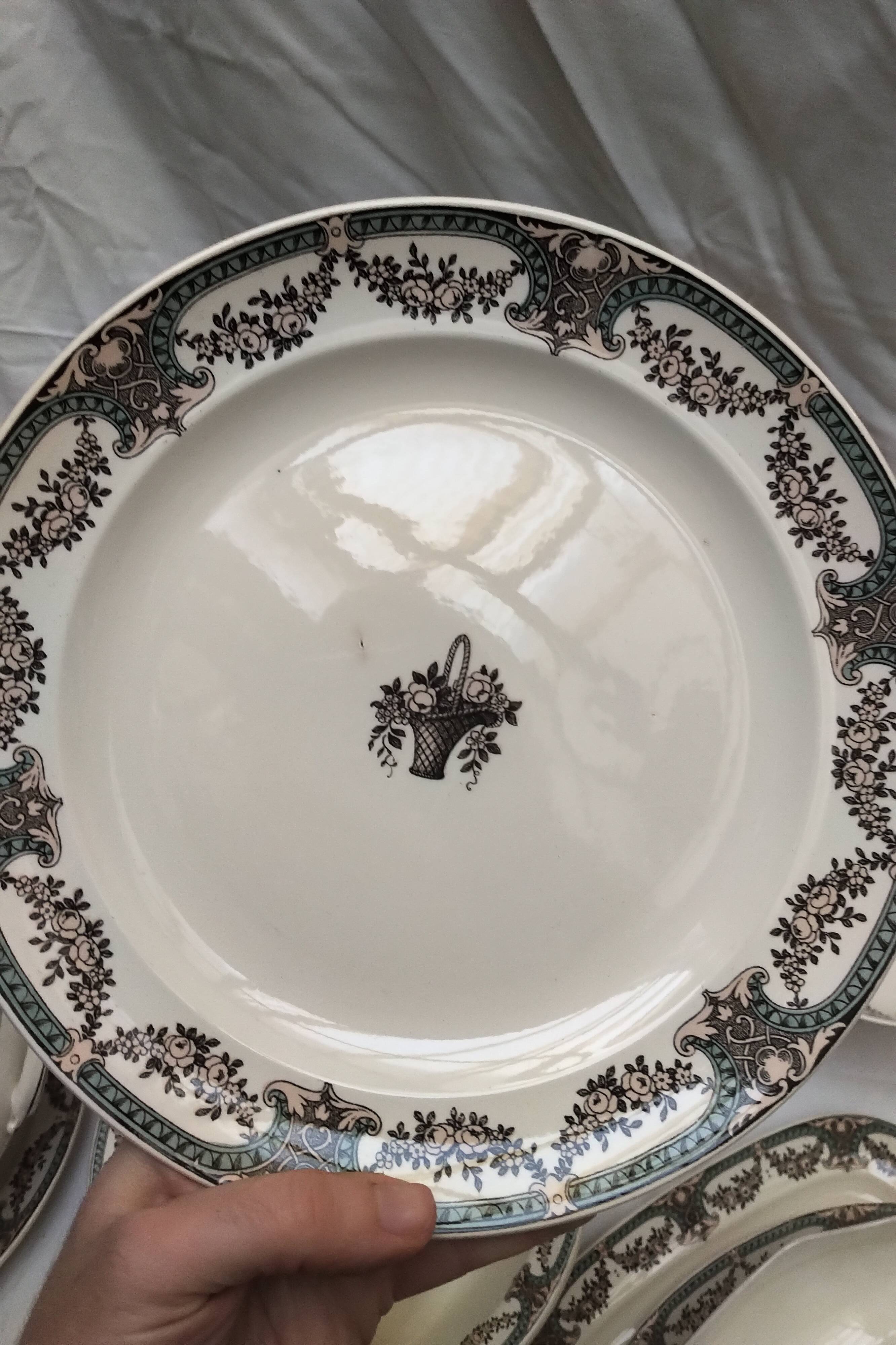 Sarreguemines Dubarry dish set