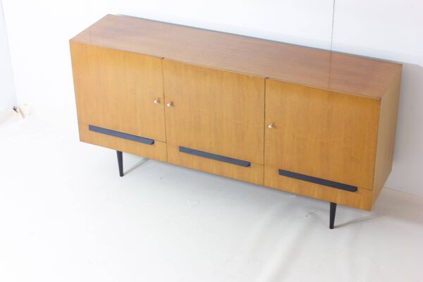 Enfilade moderniste belge en érable, années 1960