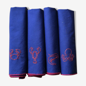 Hand-embroidered revalorized cotton towels in paris