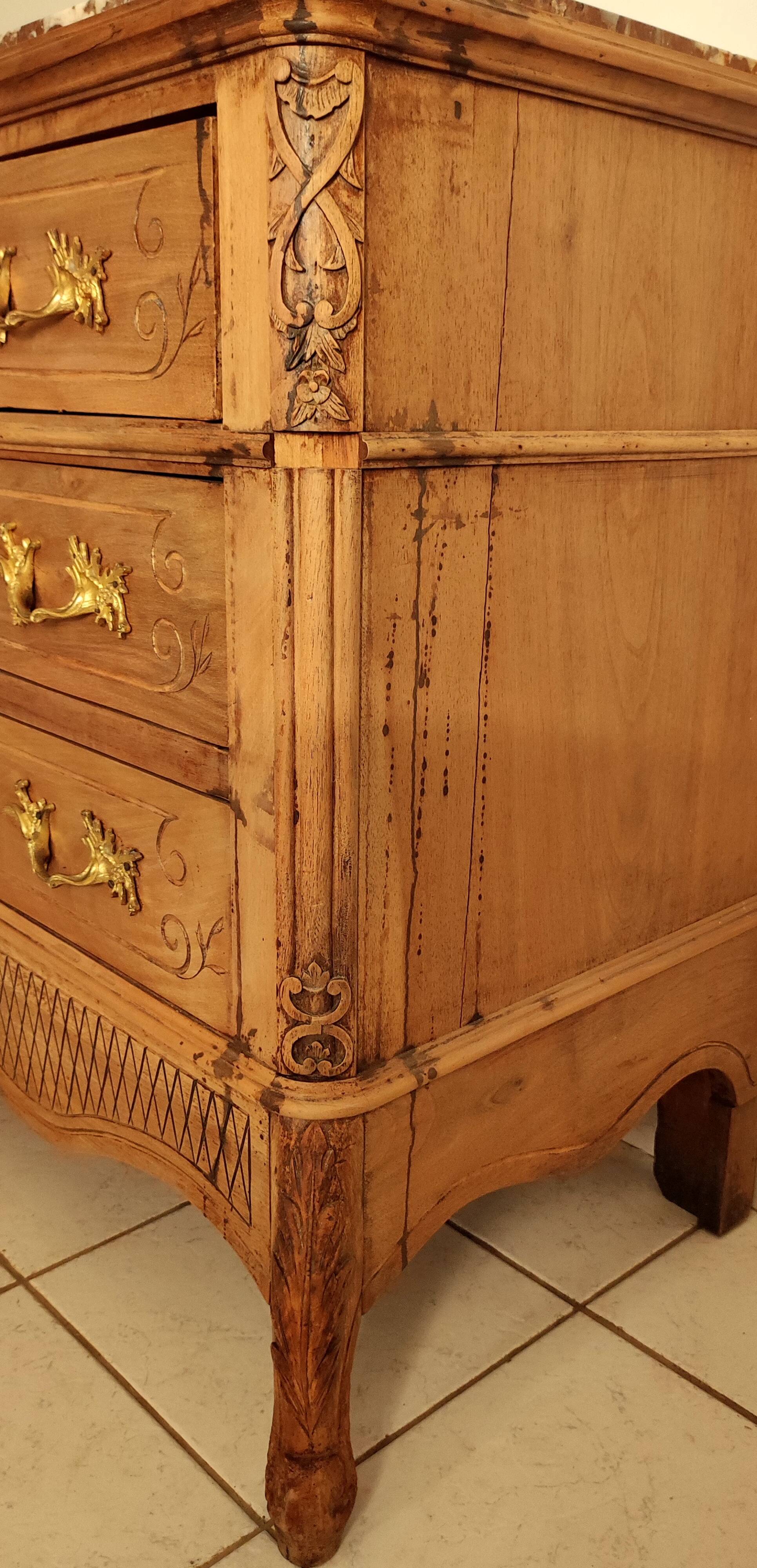 Commode liégeoise ancienne dessus marbre