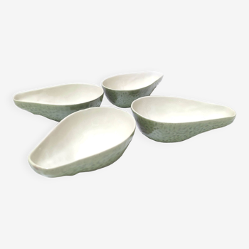 Set of 4 avocado-shaped ceramic bowls Bordalo Pinheiro Portugal