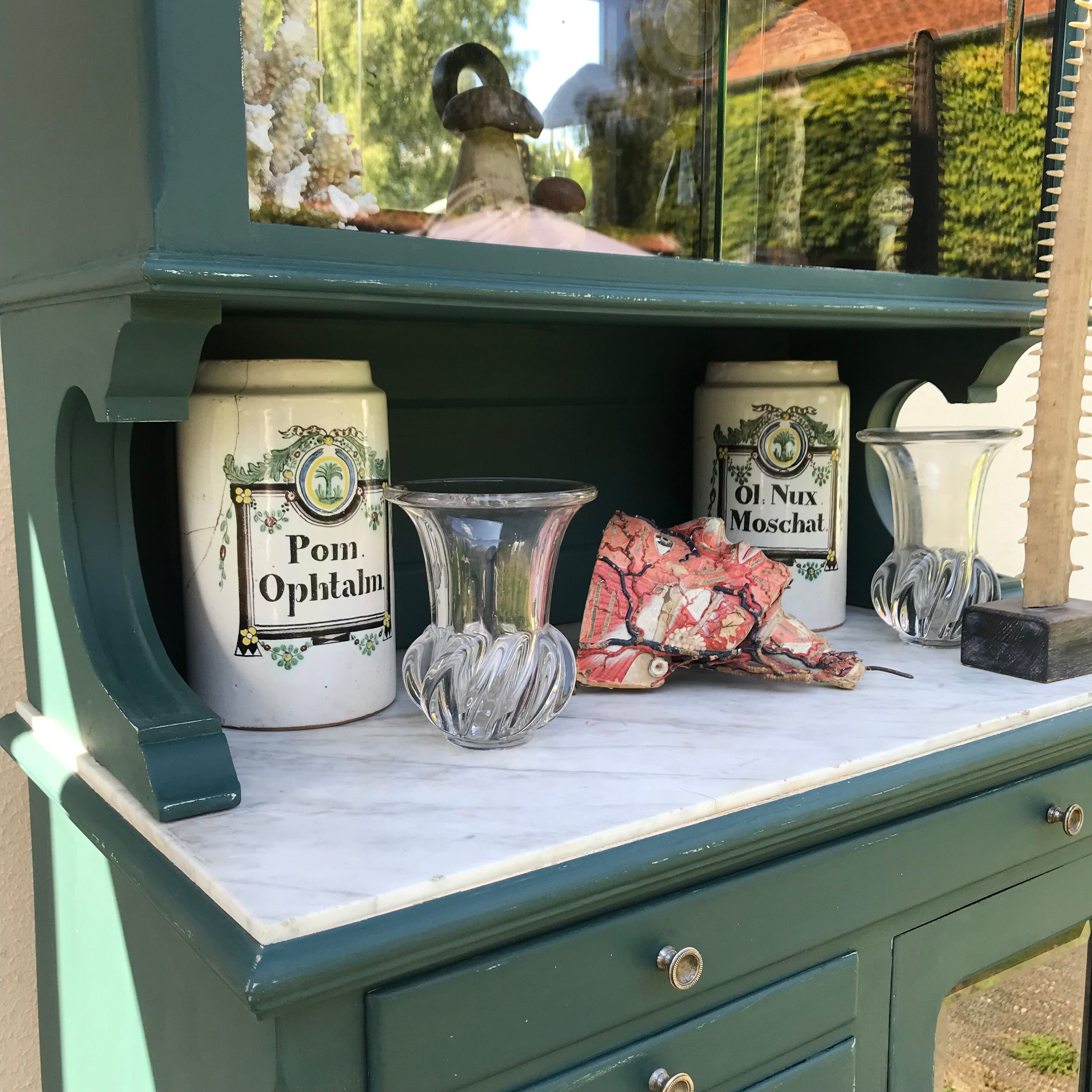 Vintage dentist's office 1930