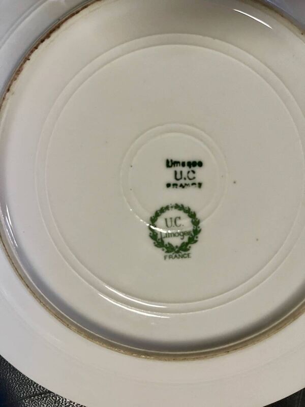 Service à dessert en porcelaine de limoges 13 pièces