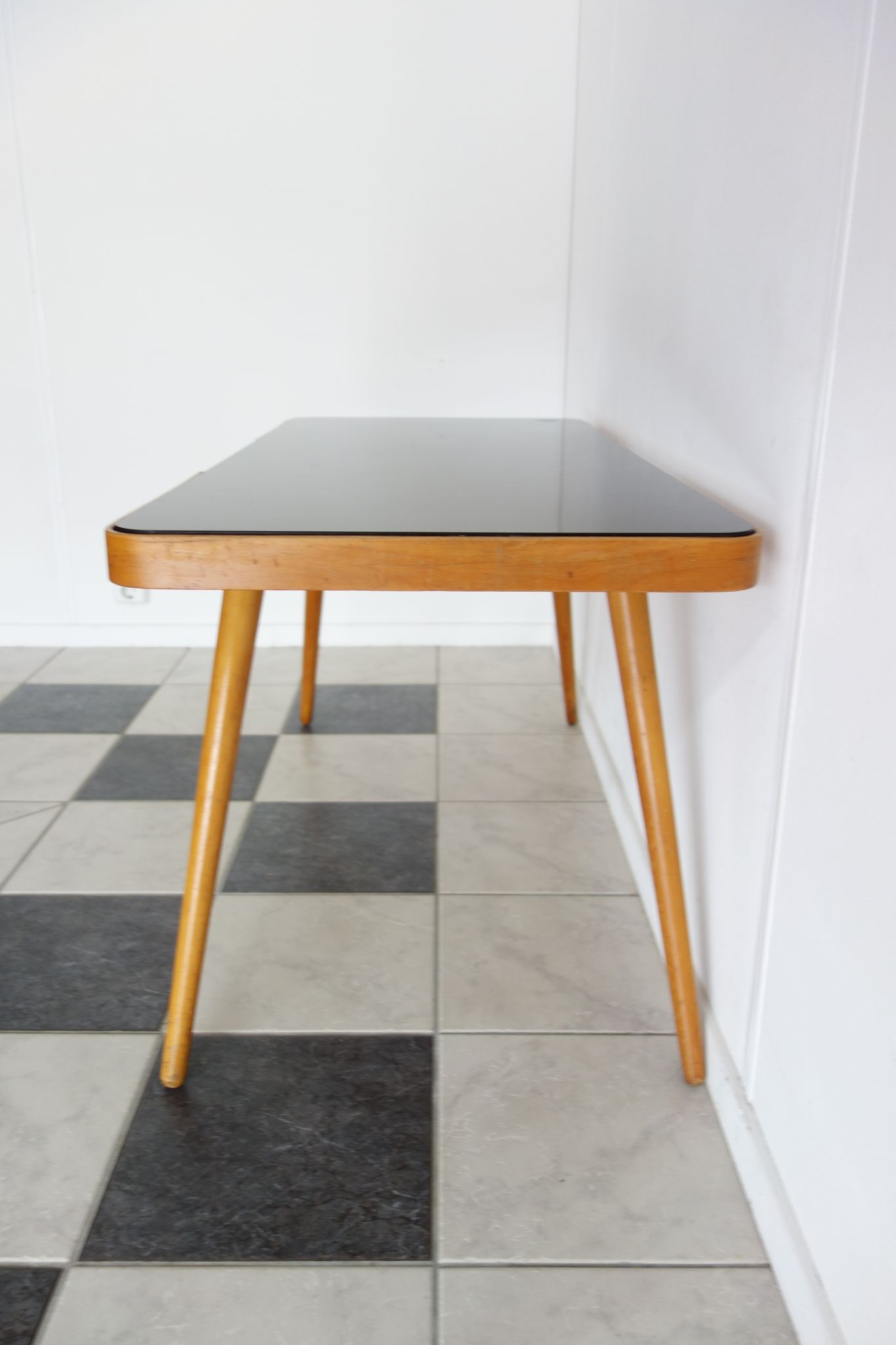 Table Jiri Jiroutek en verre des années 1960