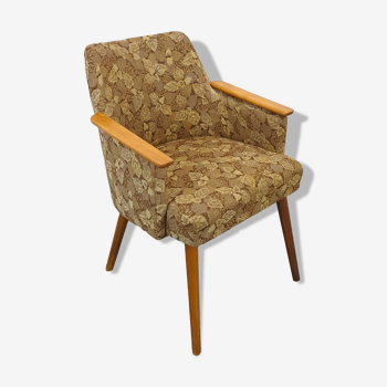 Stoffen fauteuil met houten leuning en bladeren vintage
