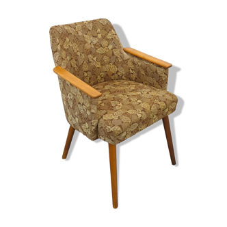 Stoffen fauteuil met houten leuning en bladeren vintage