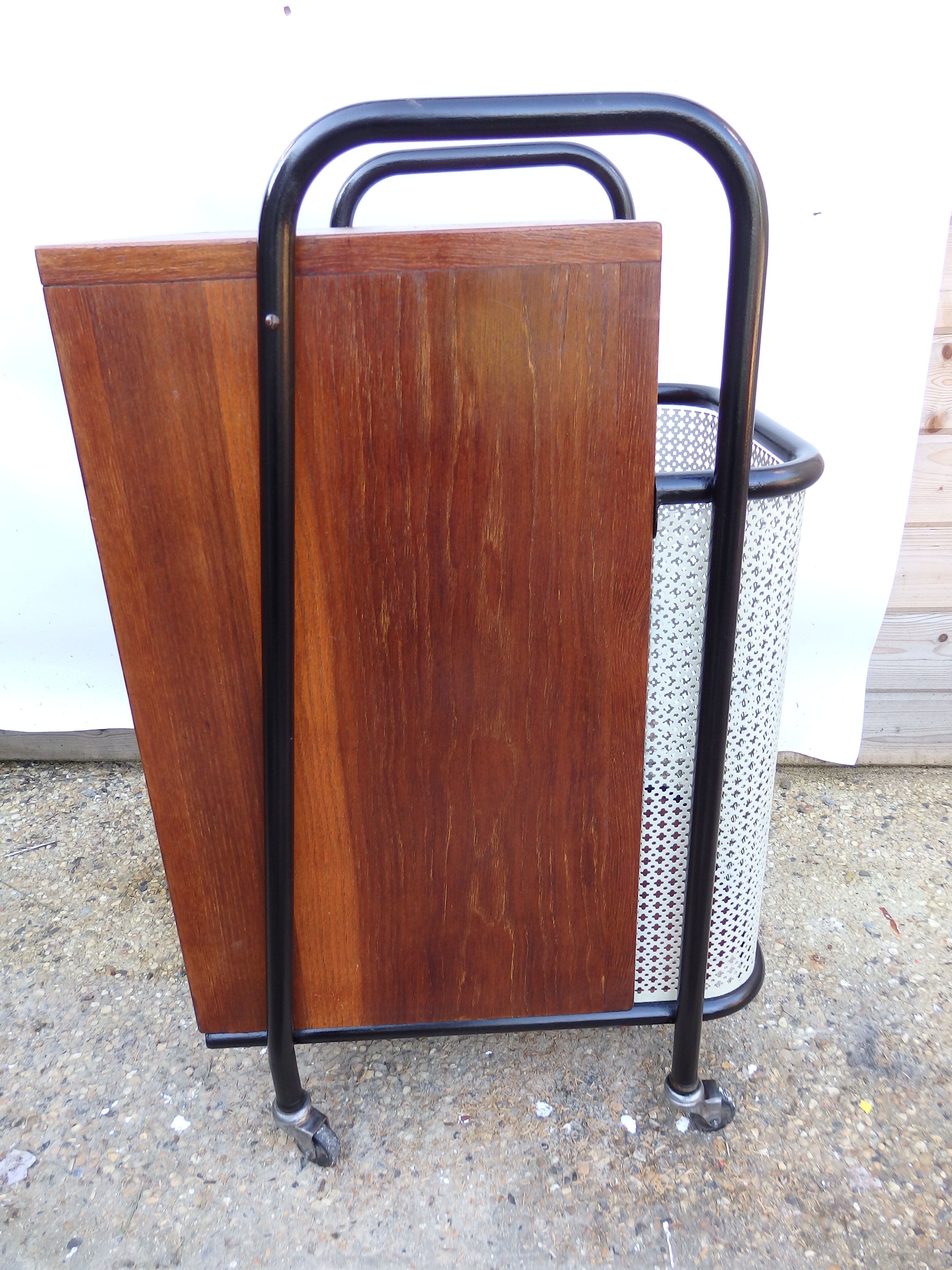 servant servant service of vintage architect 50 Sautereau