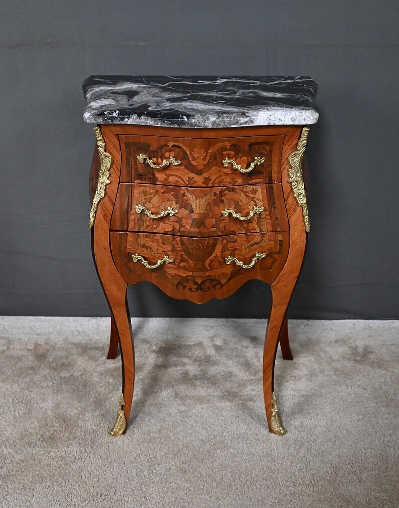 Petit meuble de salon en marqueterie, style Louis XV – Milieu XXe
