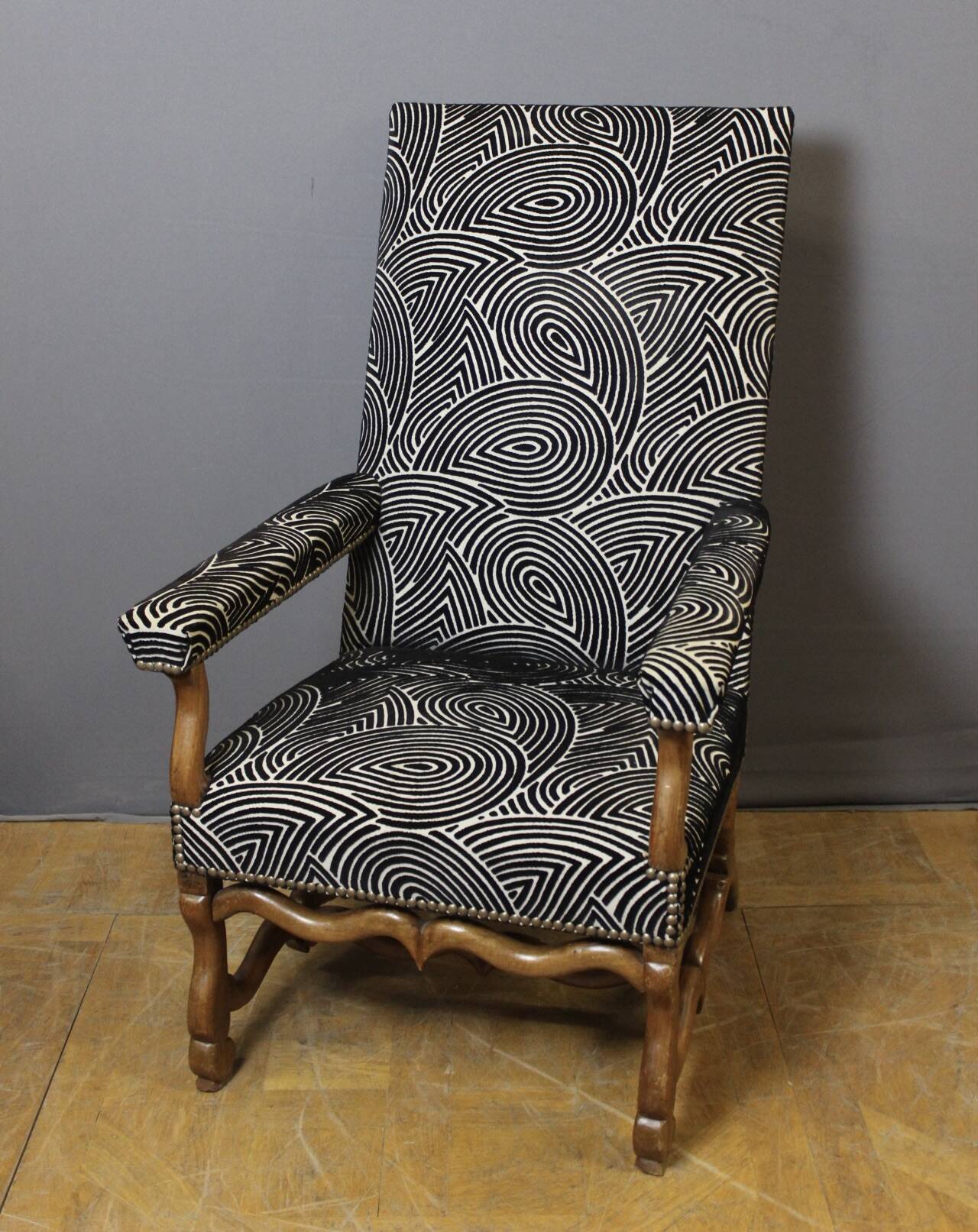 Louis XIV armchair in walnut, 18th century