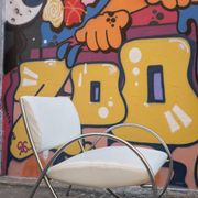 Fauteuil piètement chromé