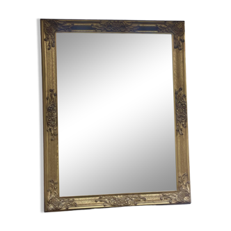 miroir biseauté vintage de forme rectangulaire stuc et bois doré de style louis xv baroque