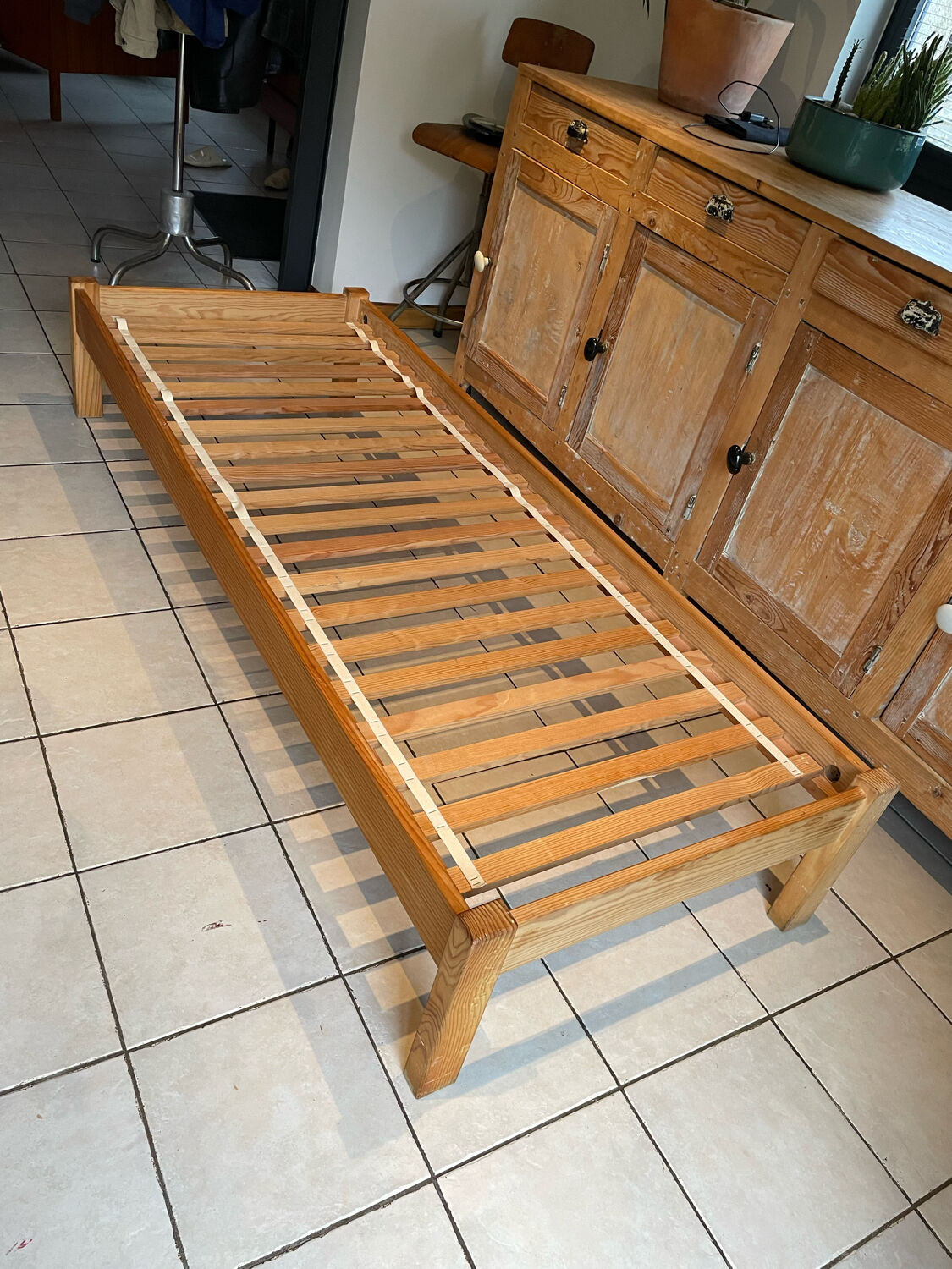 Vintage pine design daybed 70/80