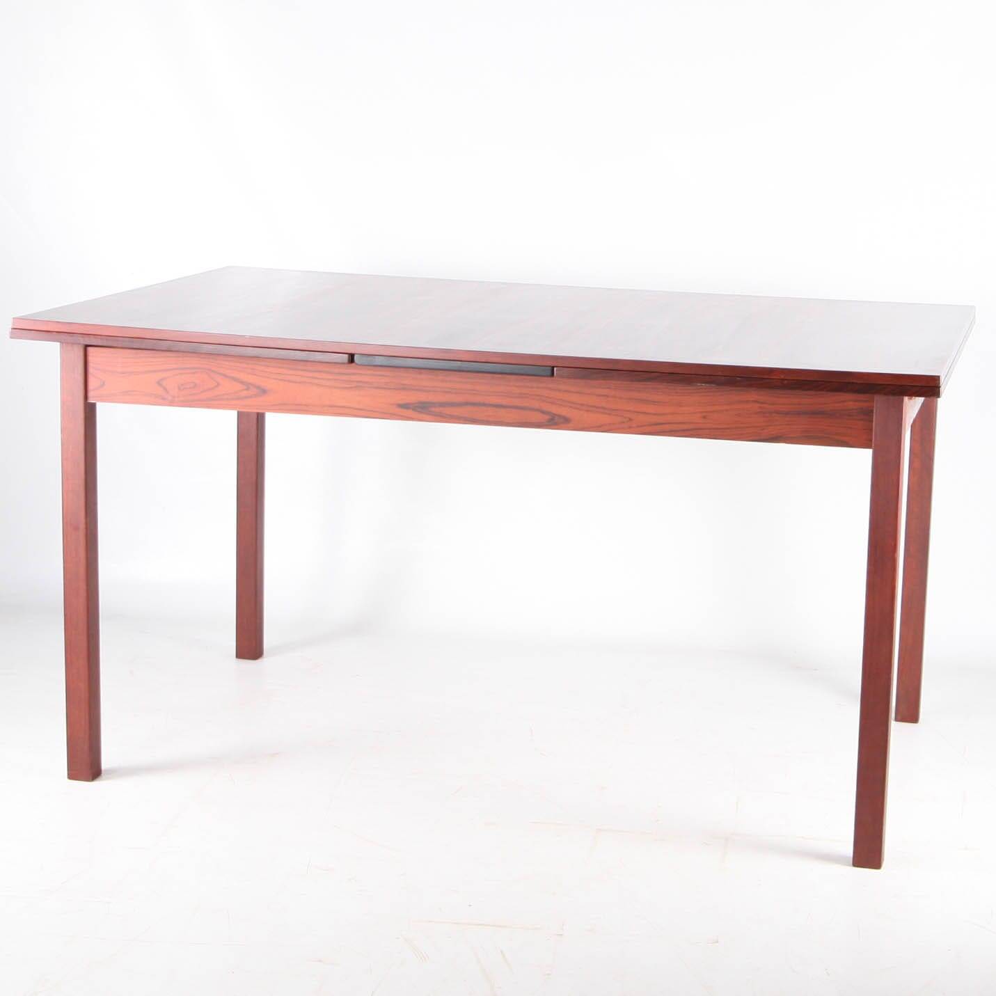 Extendable rosewood table
