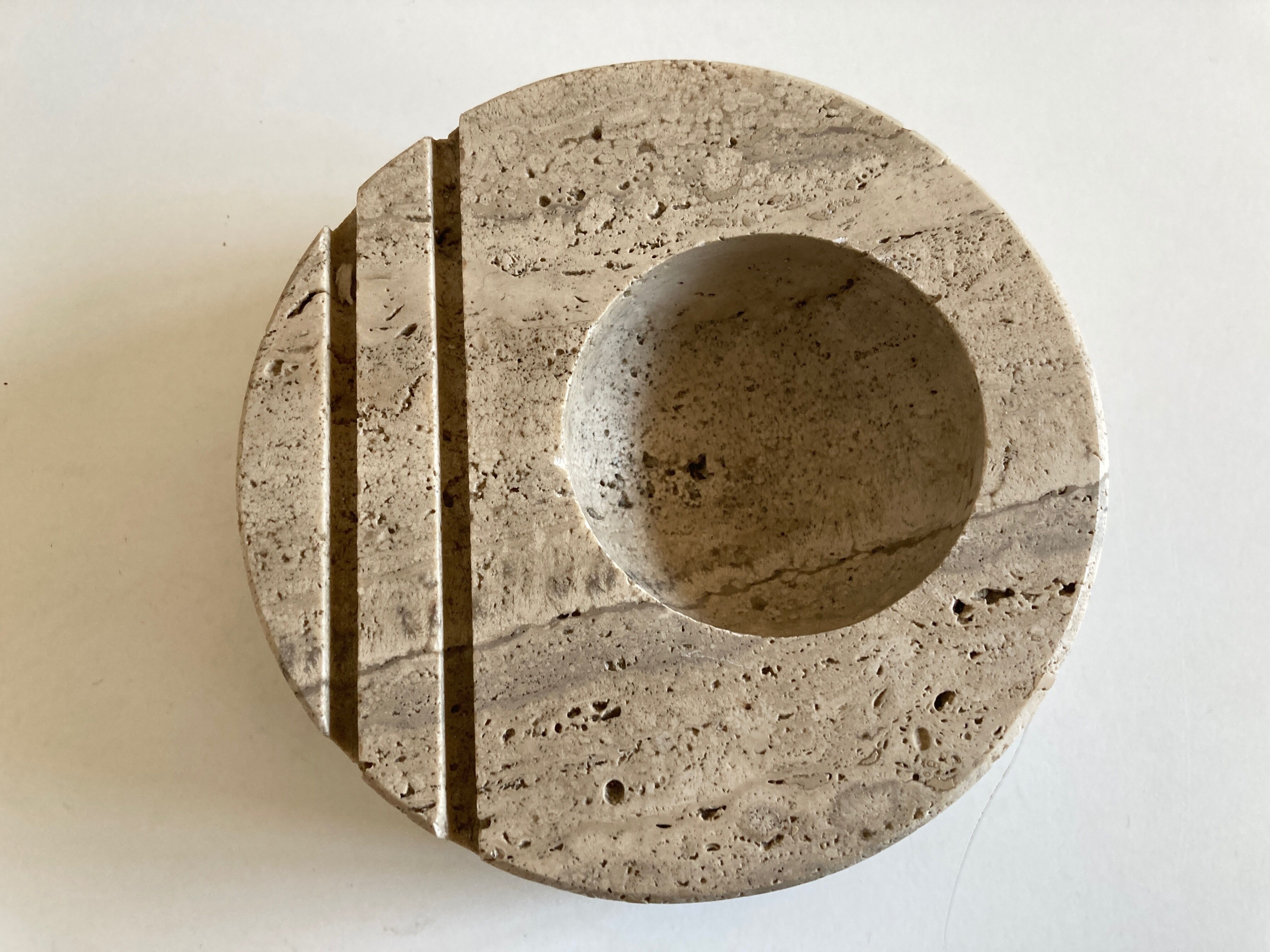 Empty Pocket Fratelli Manelli in travertine 1970