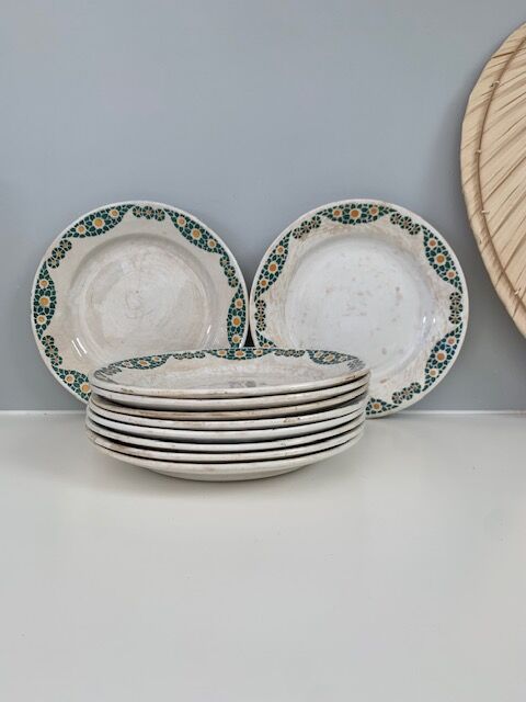 Vintage plates from Trébeurden, France