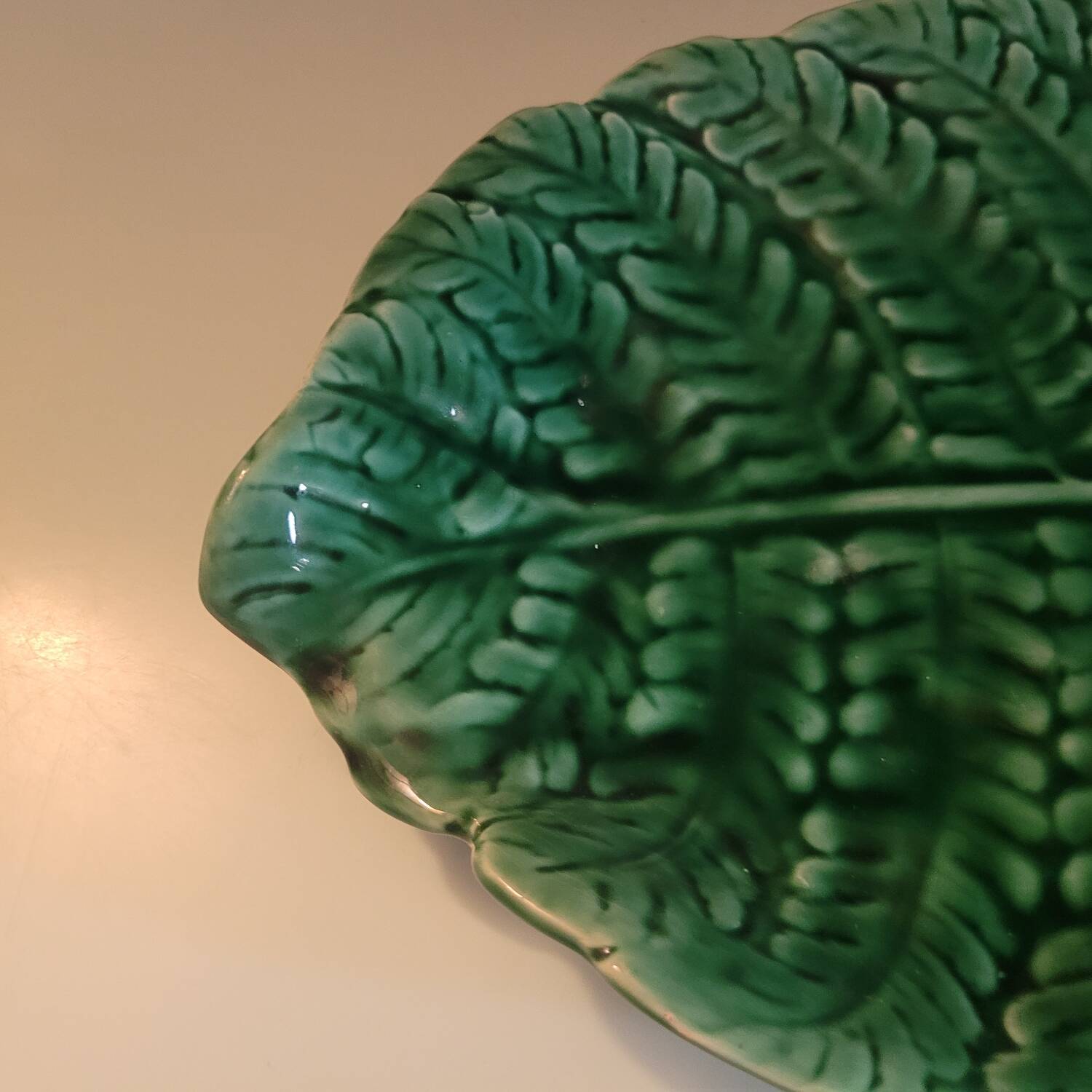 Green earthenware leaf dish – Sarreguemines France, circa 1955