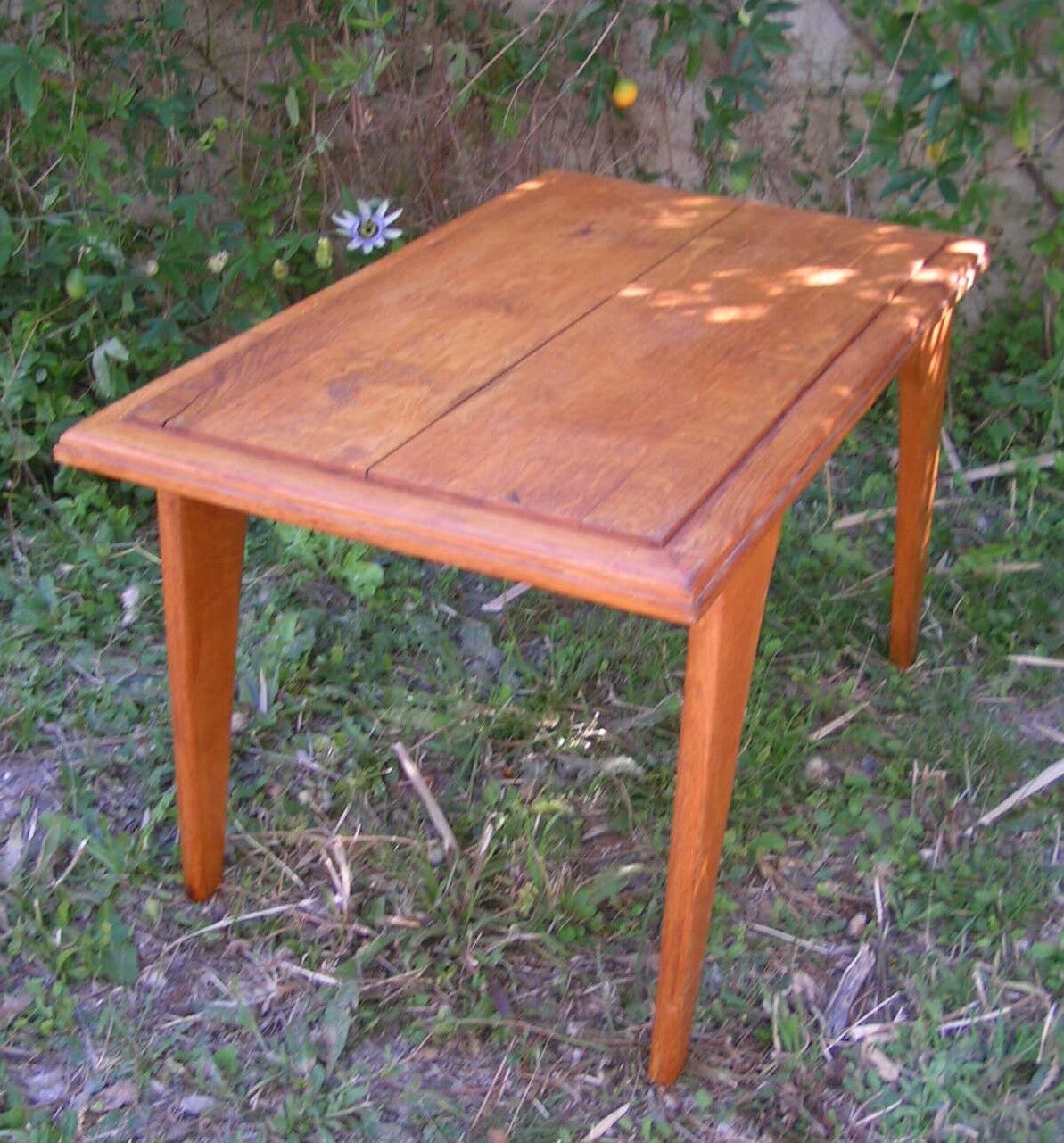 Living room coffee table 50s