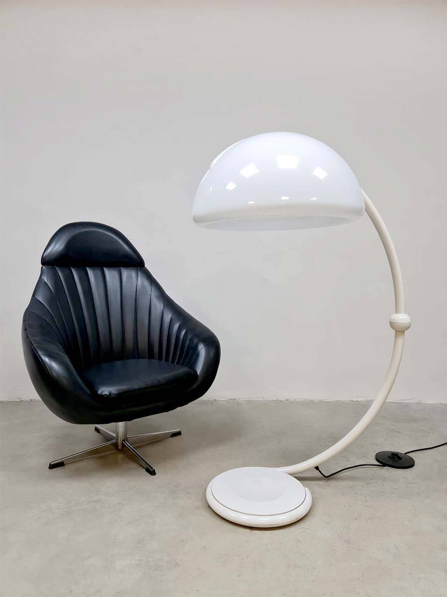 Vintage black leatherette swivel chair 'Mad men style'