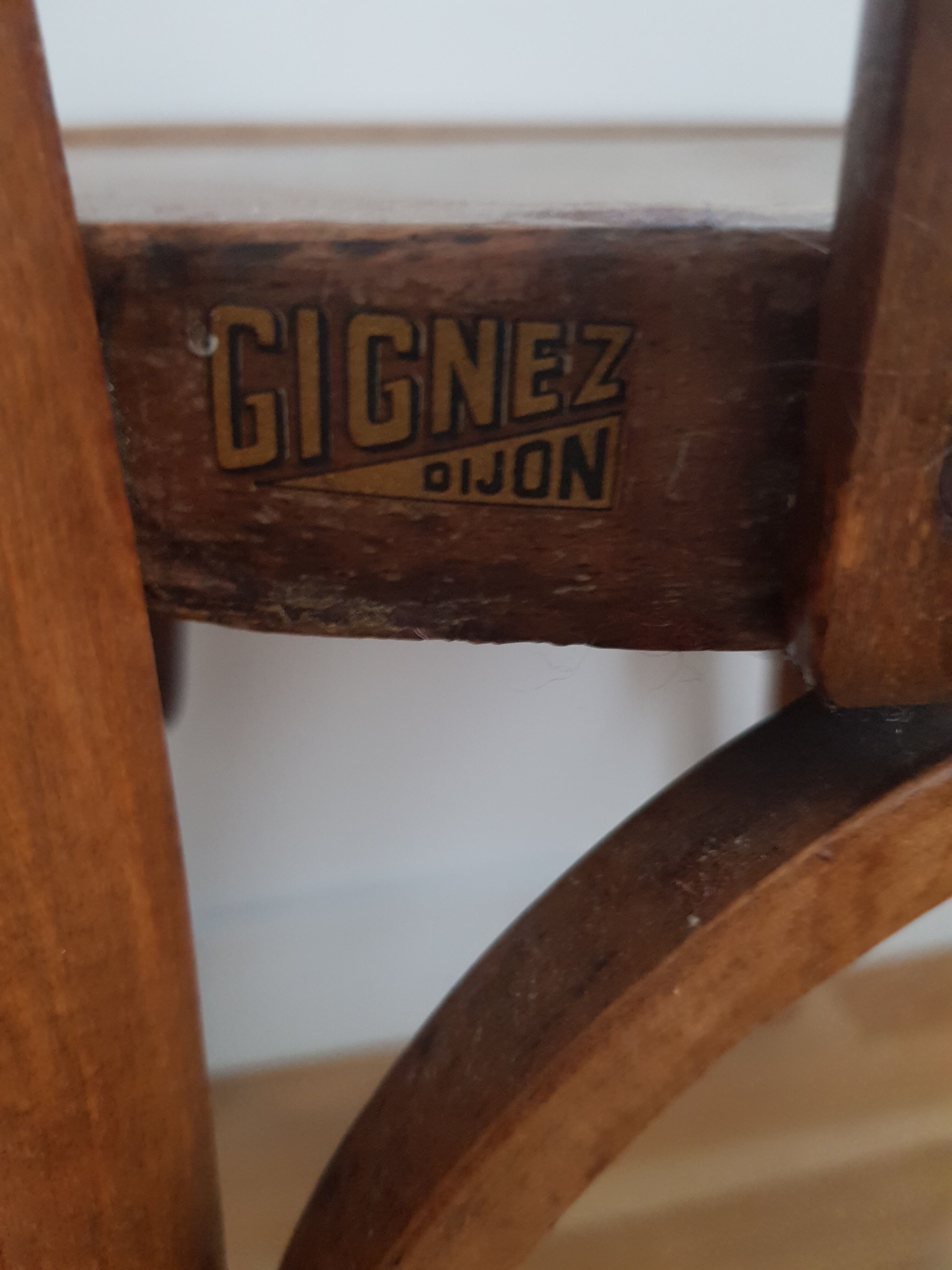 Vintage chair house Gignez