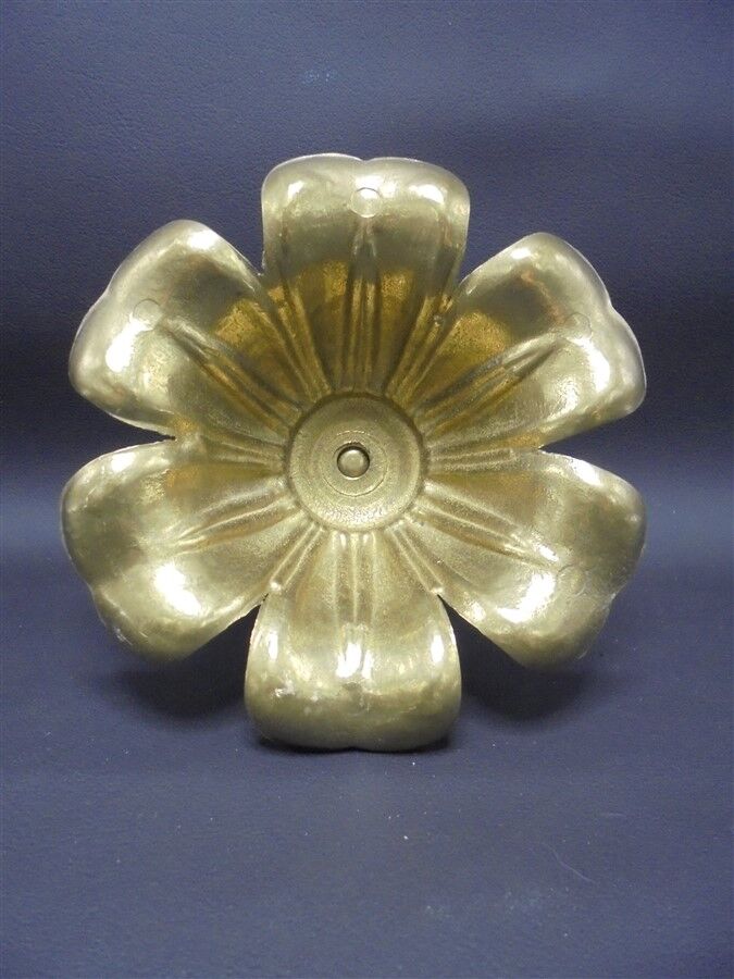 Brass flower ashtray