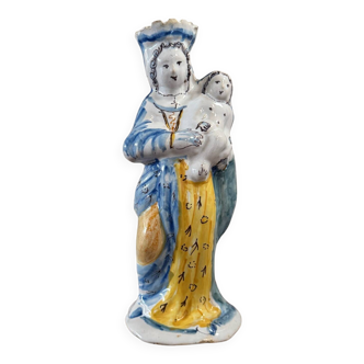 Vierge d'accouchée du XVIIIe en faïence de Nevers