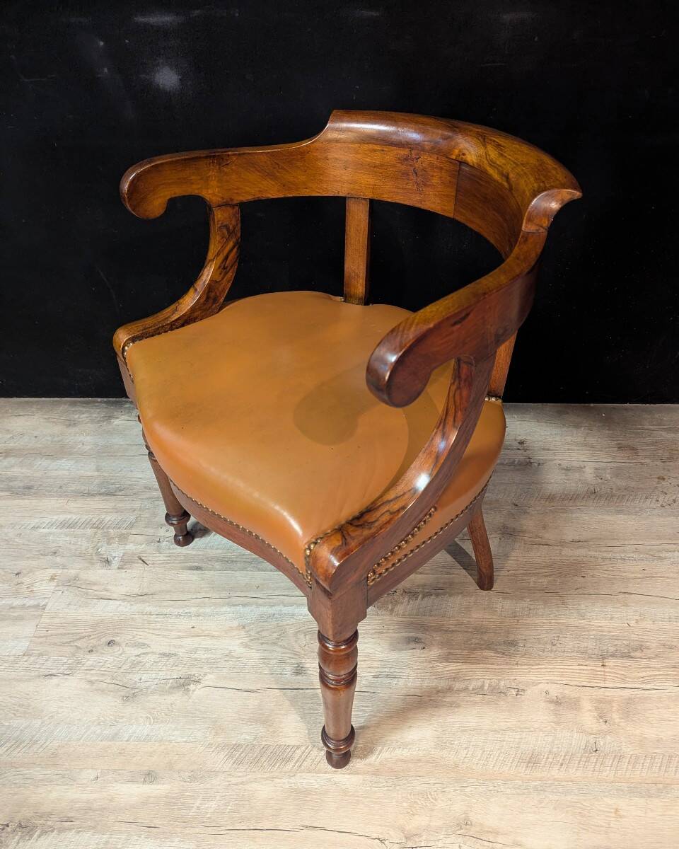 Walnut office chair, Restoration period