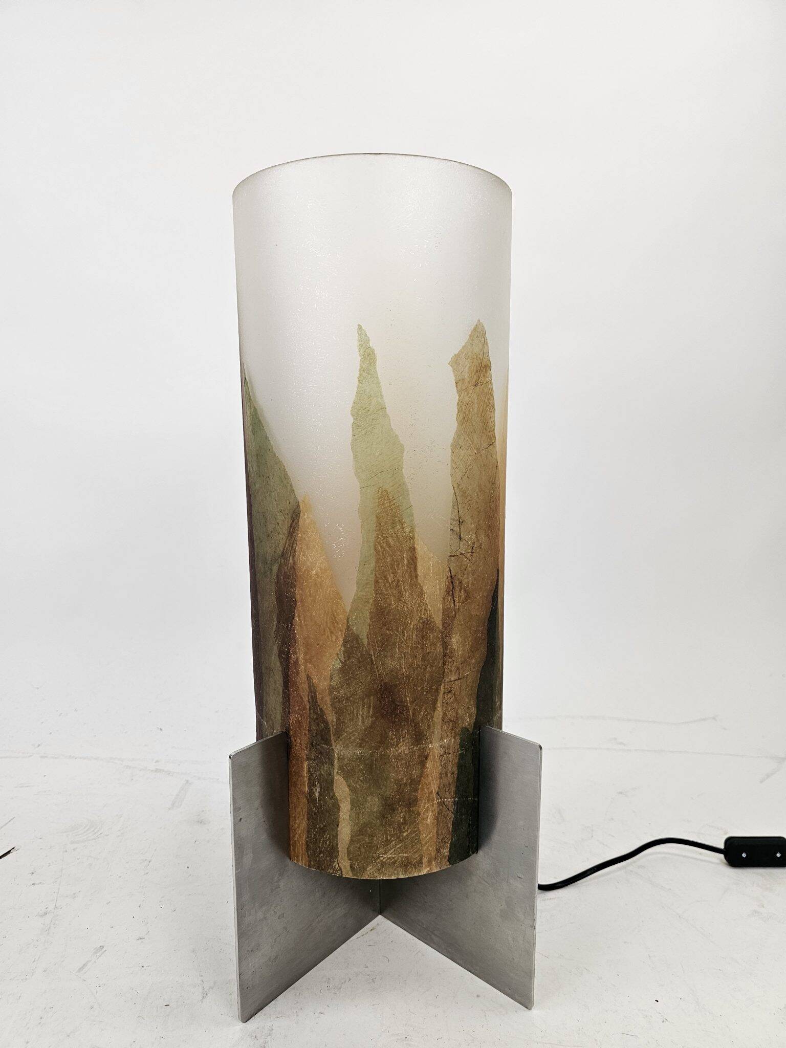 Italian table lamp with leaf theme