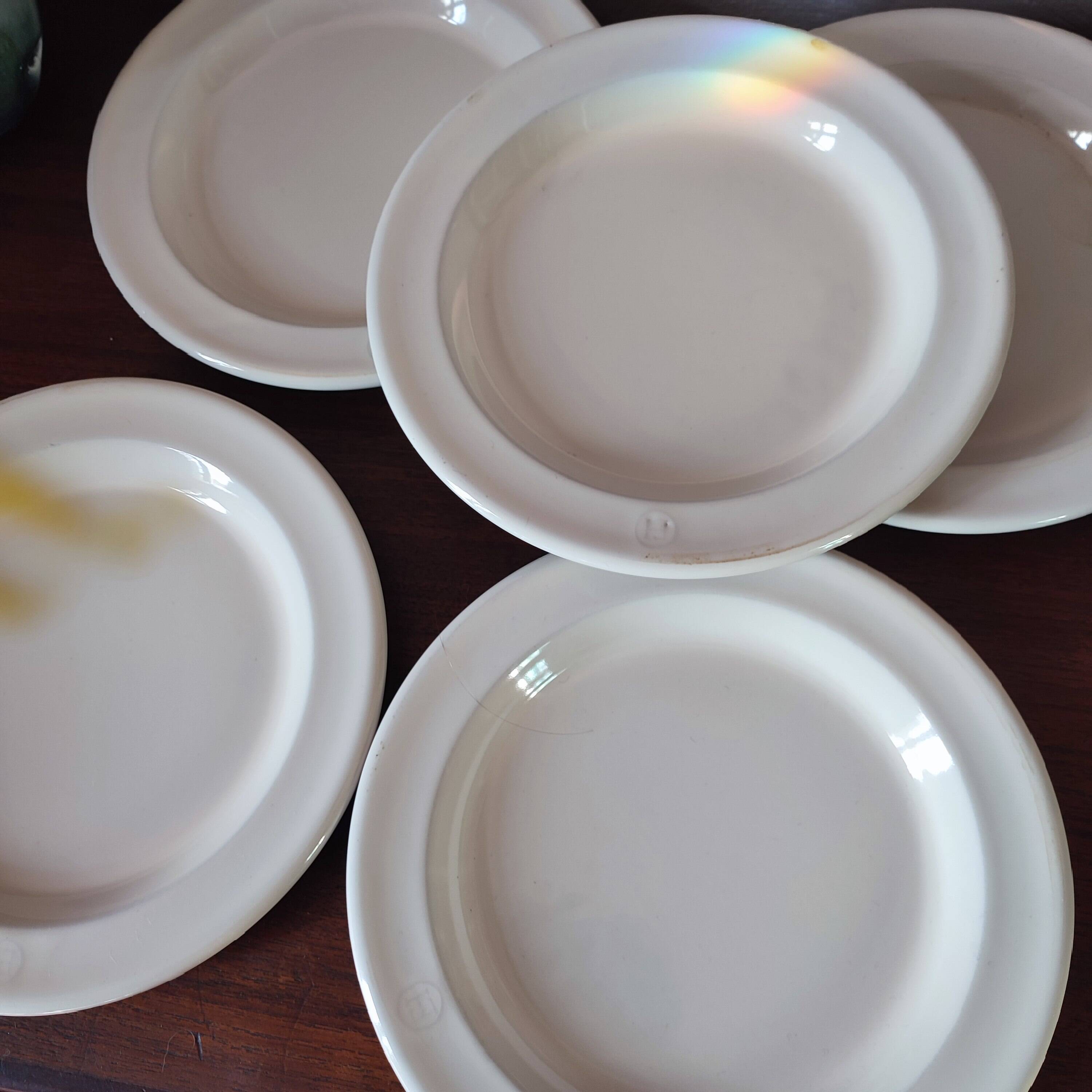 5 Emile Henry dessert plates