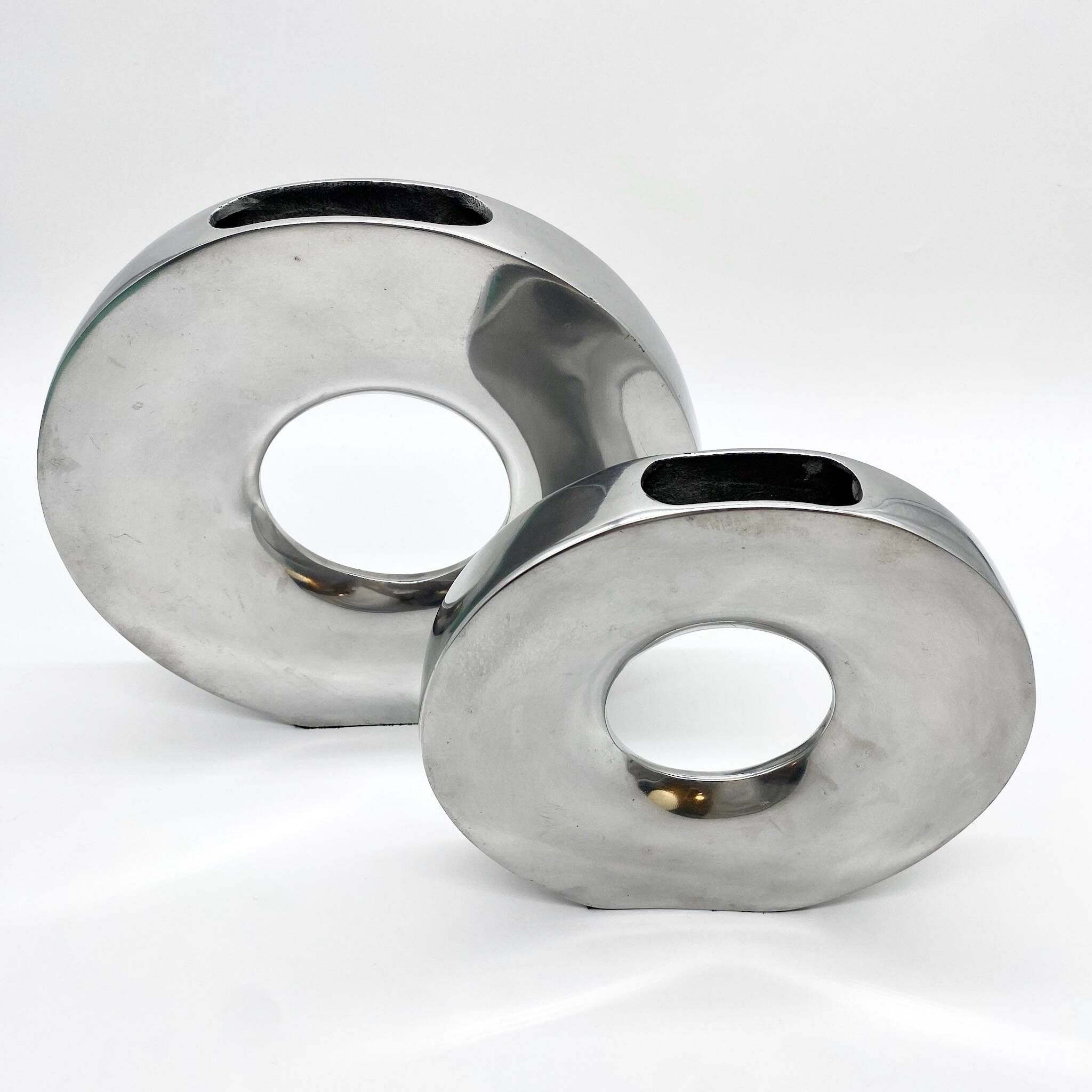 Pair of “donut” vases / cast aluminum – 1970s Italy