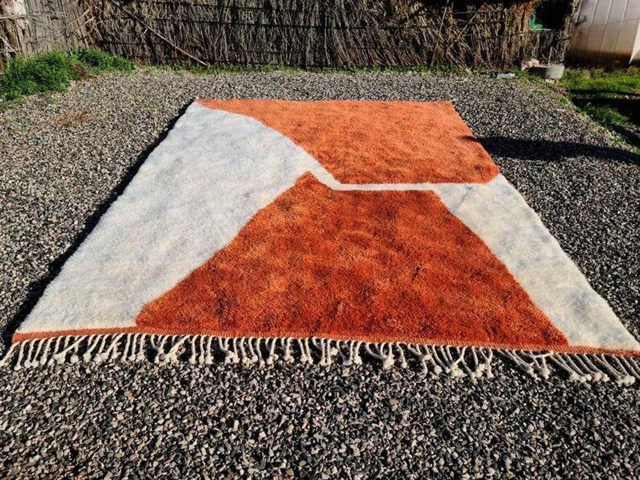 Terracotta and ecru Moroccan Mrirt rug 300x200 cm – abstract pattern
