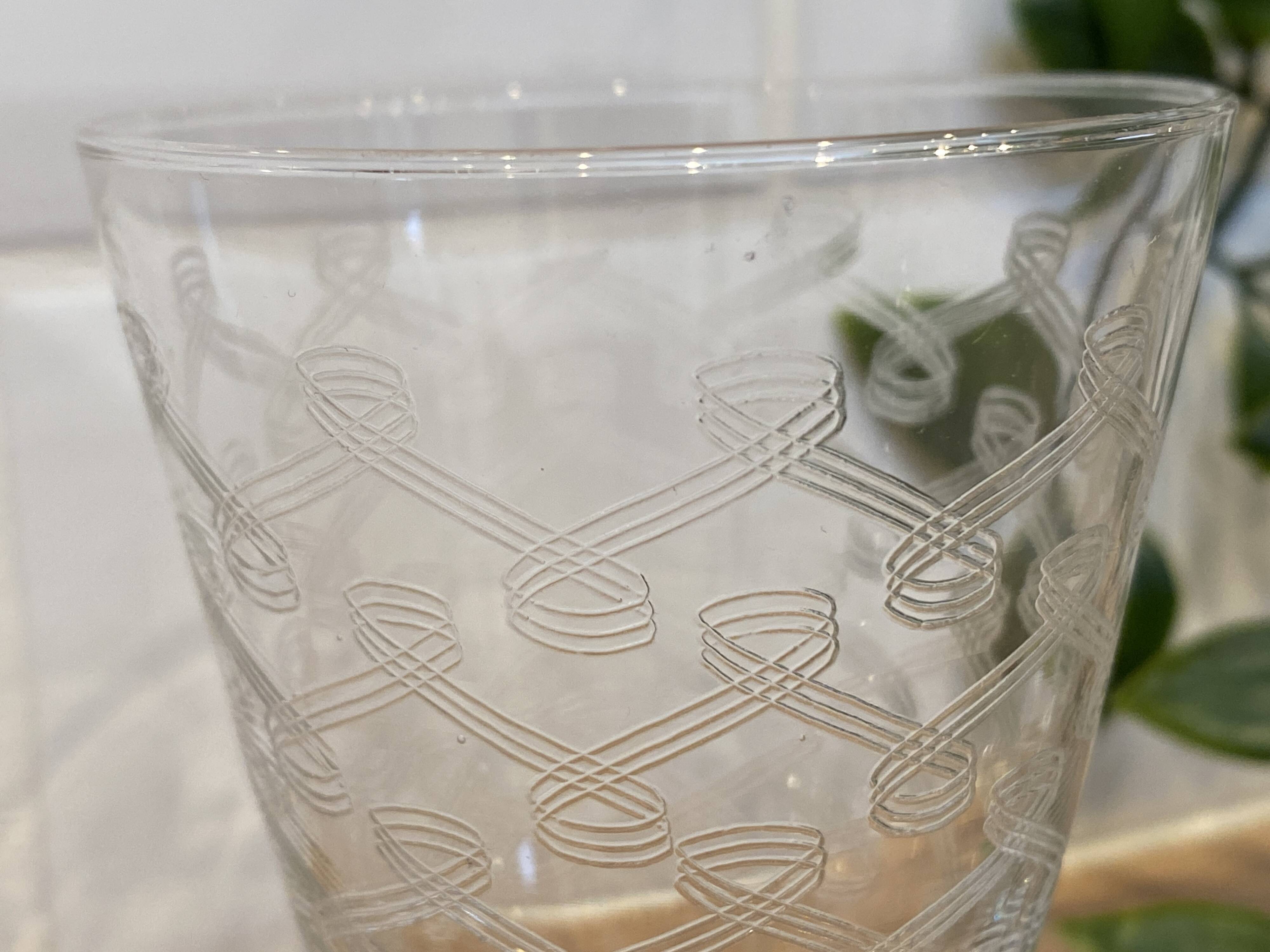 Set de 2 verres à vin en verre gravé