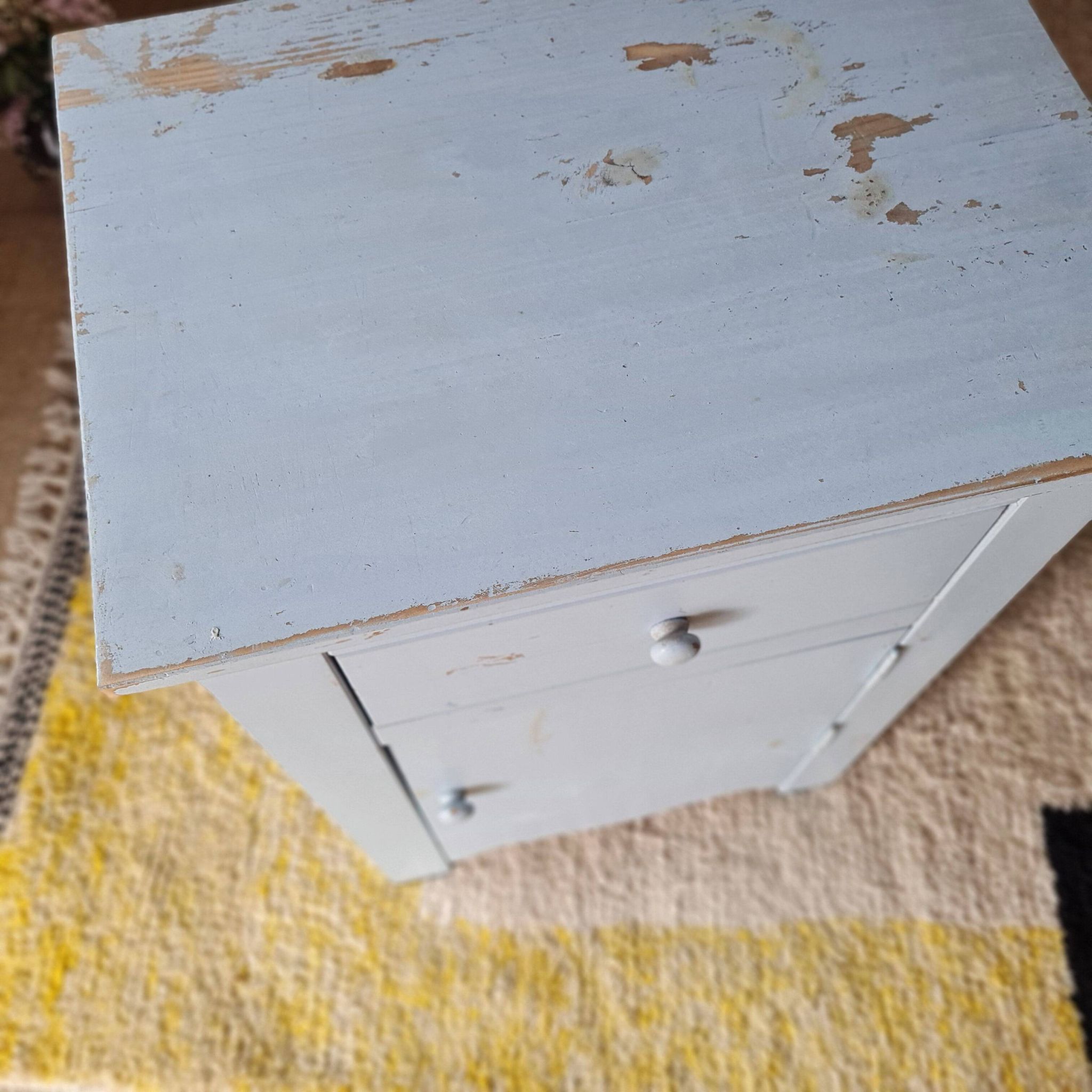 Meuble de rangement chiffonnier artisanal bleu