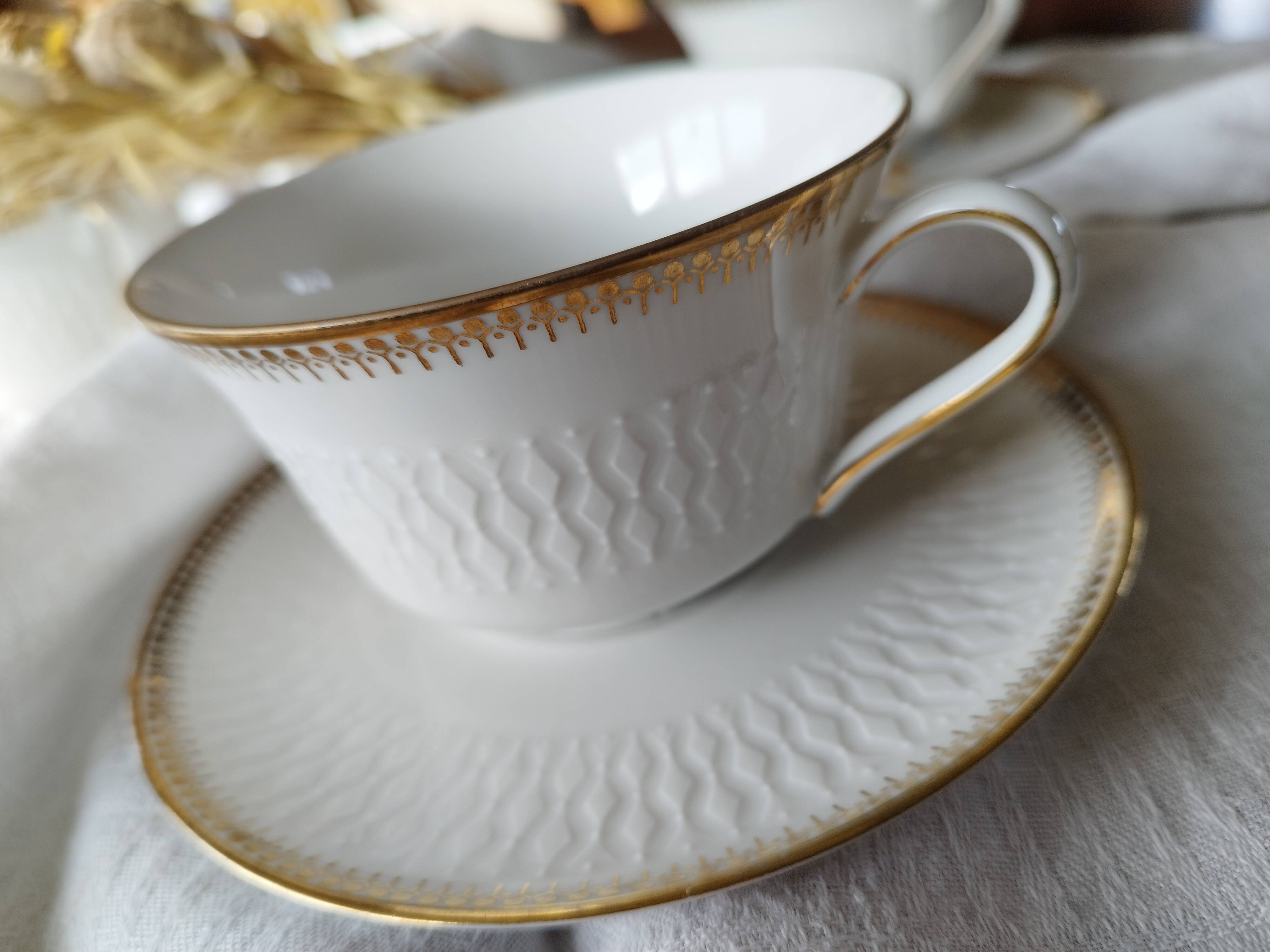Set de 4 tasses à thé en porcelaine blanche