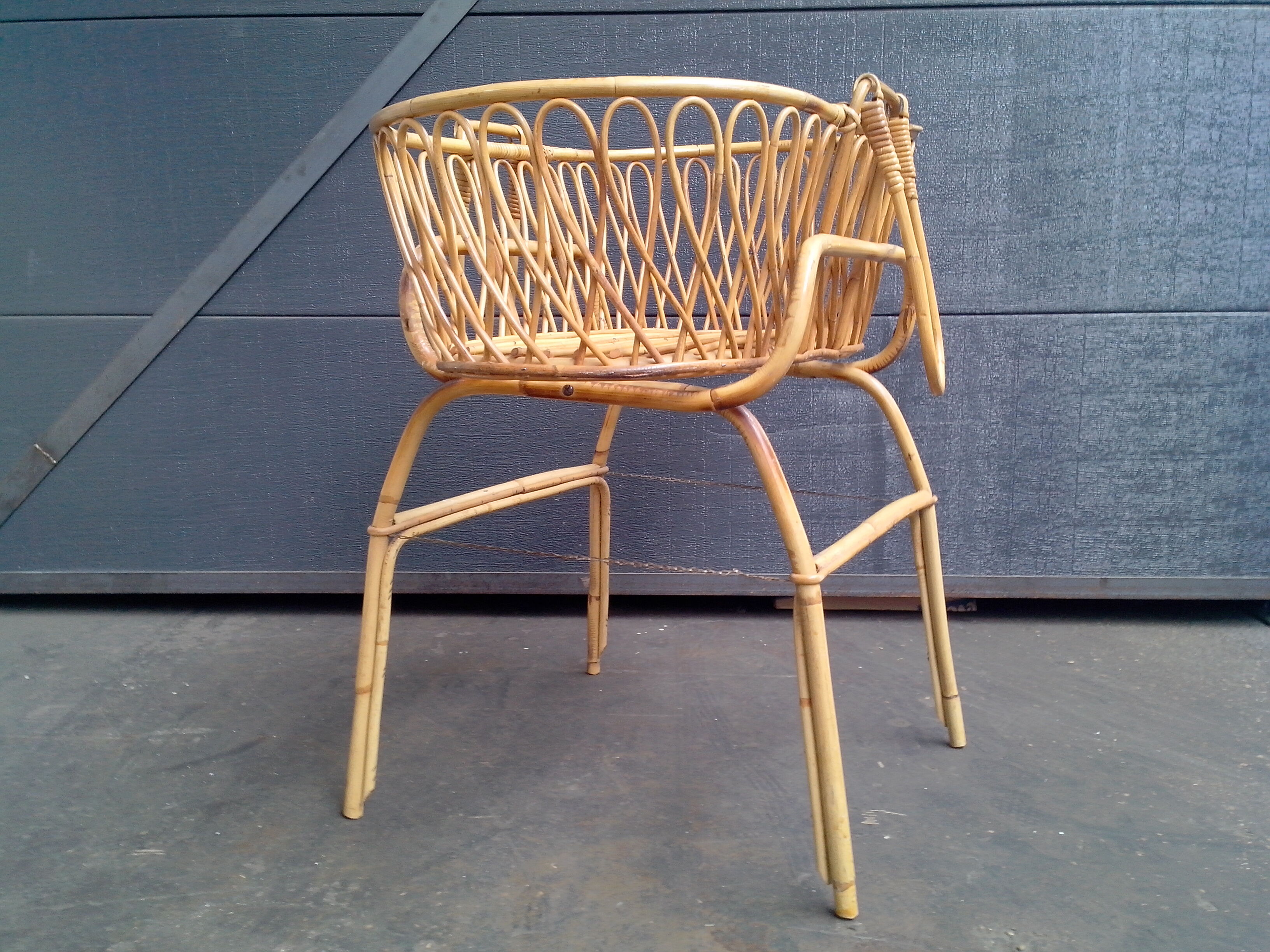 Cradle bassinet bed rattan of the 1960s
