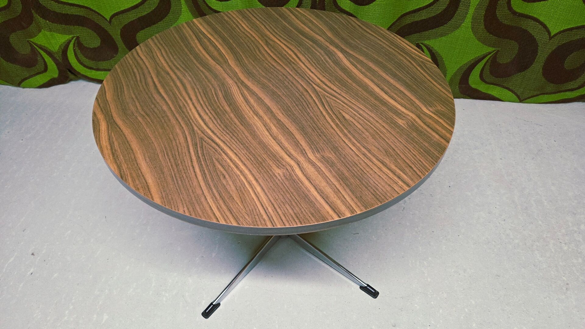 Vintage coffee table 1970
