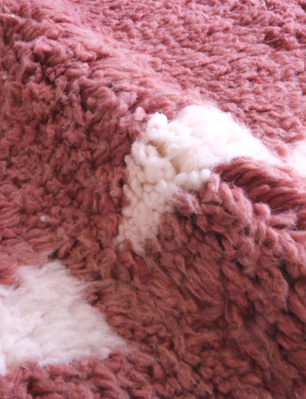 Raspberry Pink Berber Rug - 278 x 196 cm