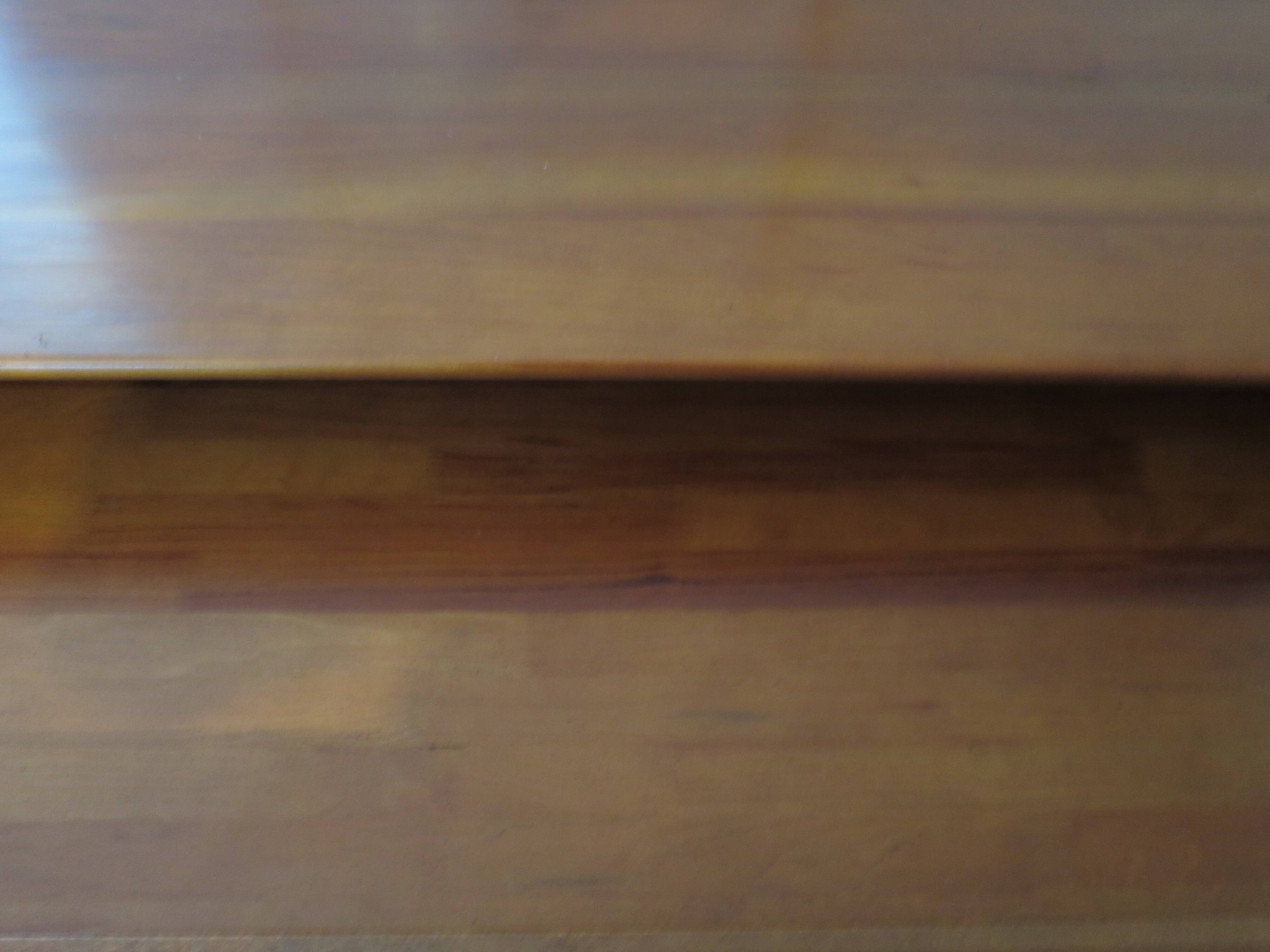 Cherrywood chest of drawers with ogee – 4 drawers – 80s – Louis Philippe style