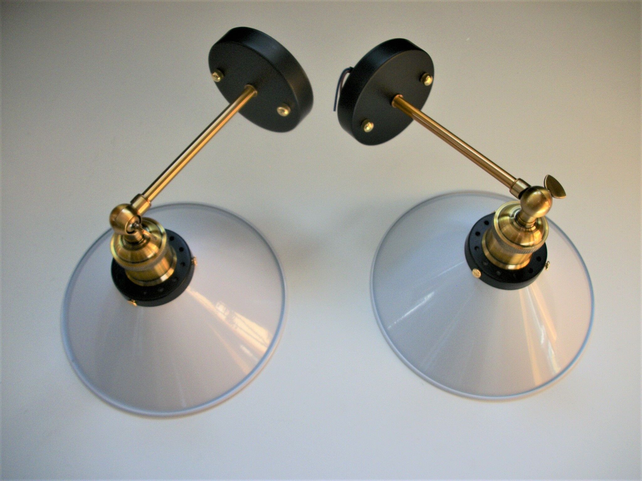 Paire d'appliques industrielles