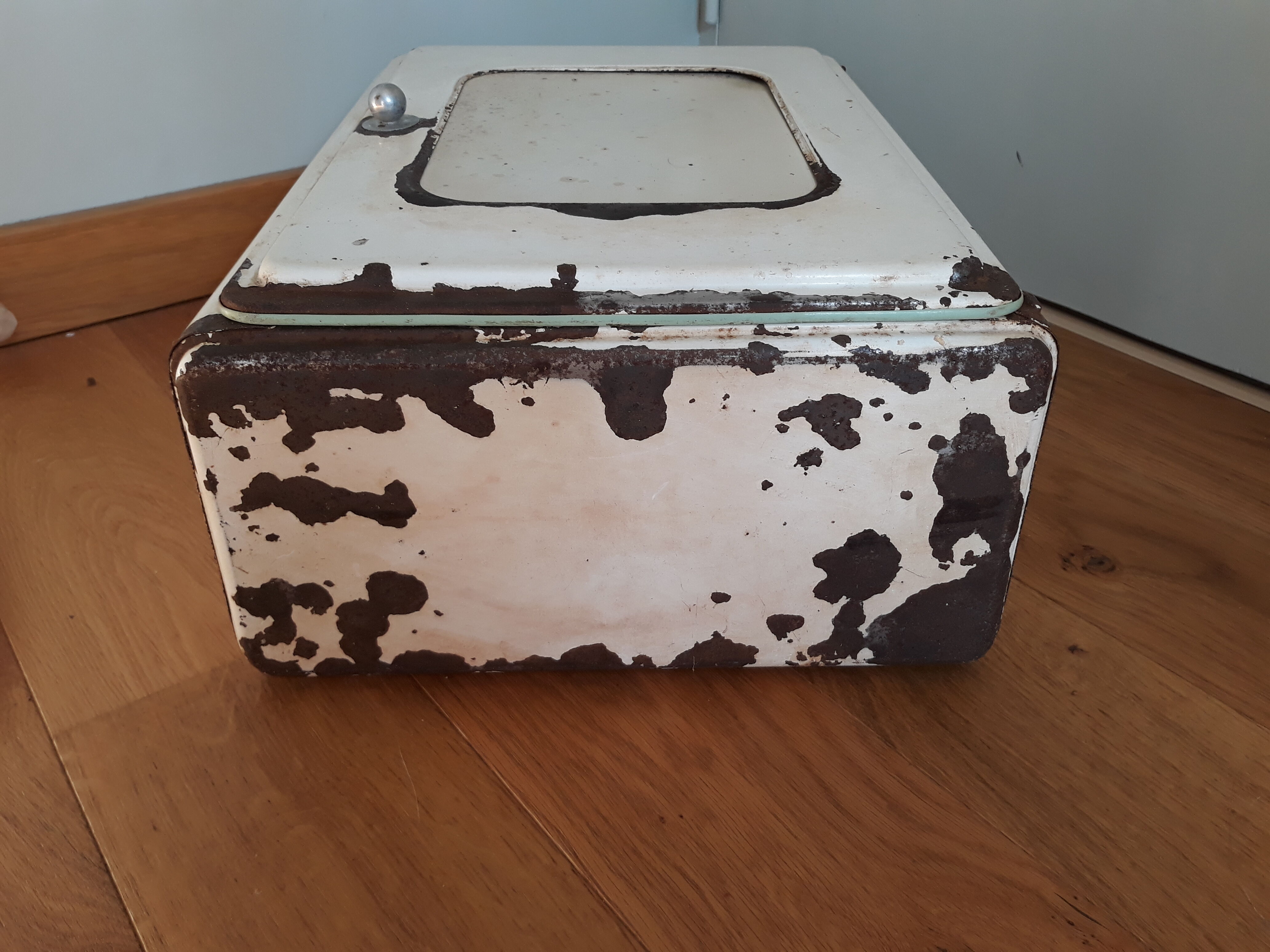Medicine cabinet or toilet in sheet metal
