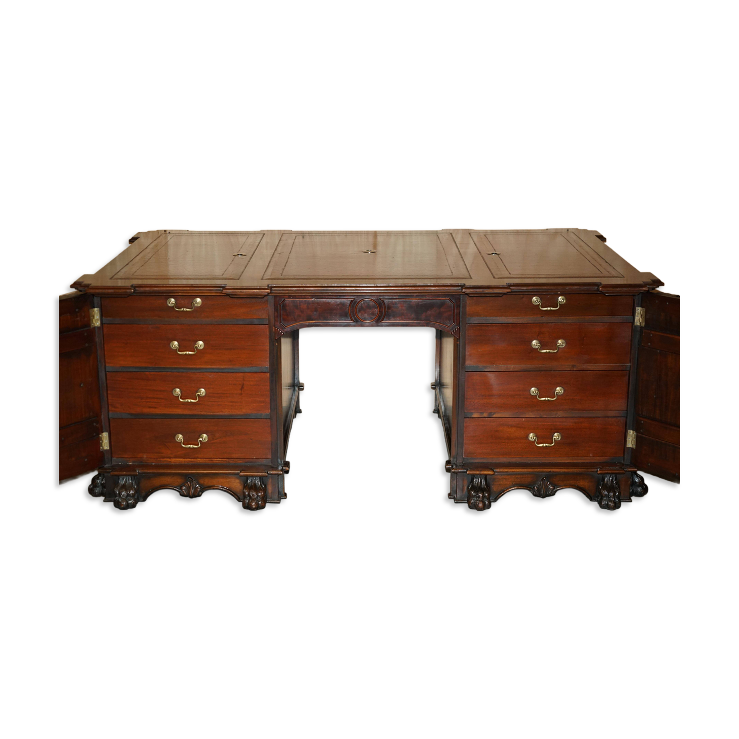 Partner desk with two carved columns featuring lion heads, according to Thomas Chippendale, restored.