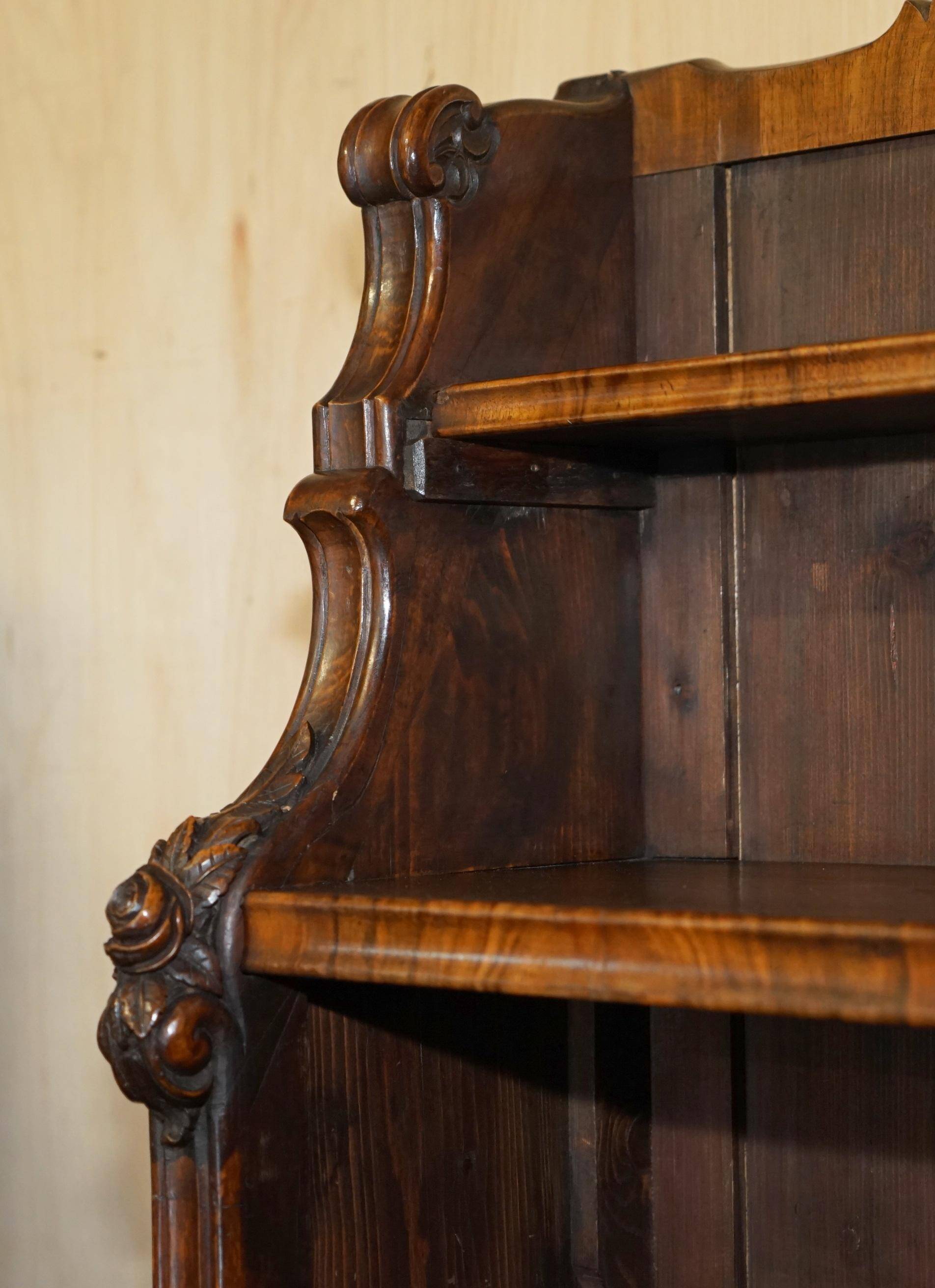 Pair of Regency cascade bookshelves in hardwood, 2.1 m in height.