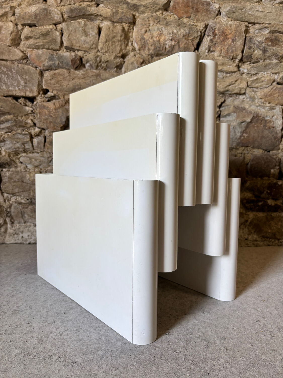 Magazine rack 4675 by Giotto Stoppino for Kartell 1970
