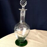 Carafe liquor service with 9 two-tone glasses