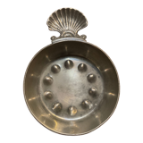 Taste a vintage tin wine