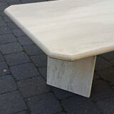 Table basse travertin.