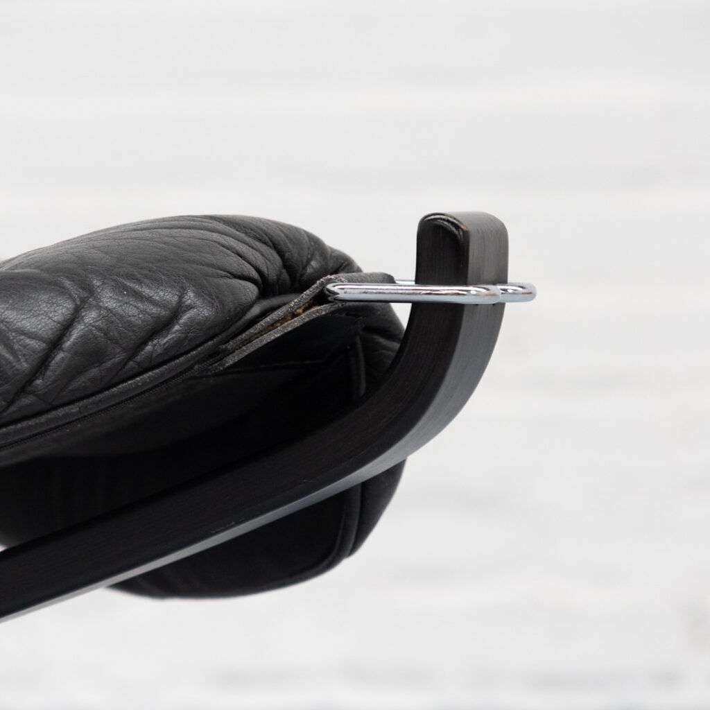 Sigurd Ressel Falcon Ottoman 1970s